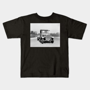 Heavy Duty Truck, 1925. Vintage Photo Kids T-Shirt